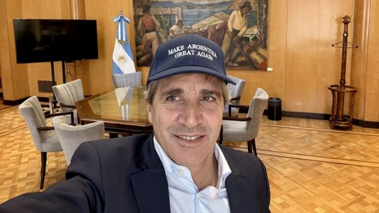 Luis Caputo quiere que las provincias se sumen a la baja de impuestos