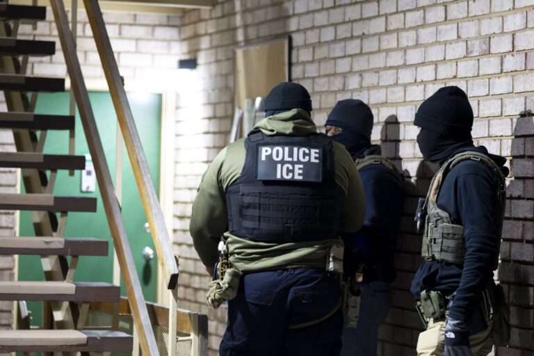 Deportaciones masivas en Estados Unidos: cómo avanzan las detenciones y redadas contra inmigrantes, hoy
