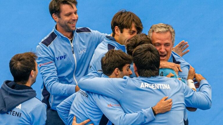 La emoción de Javier Frana tras el triunfo en su debut en la Copa Davis