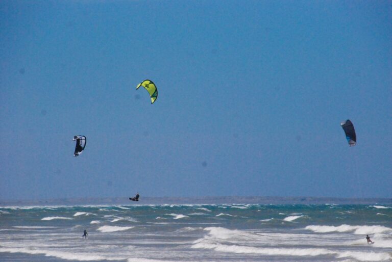 Escapada a Playa Unión: deportes, gastronomía y avistaje de delfines