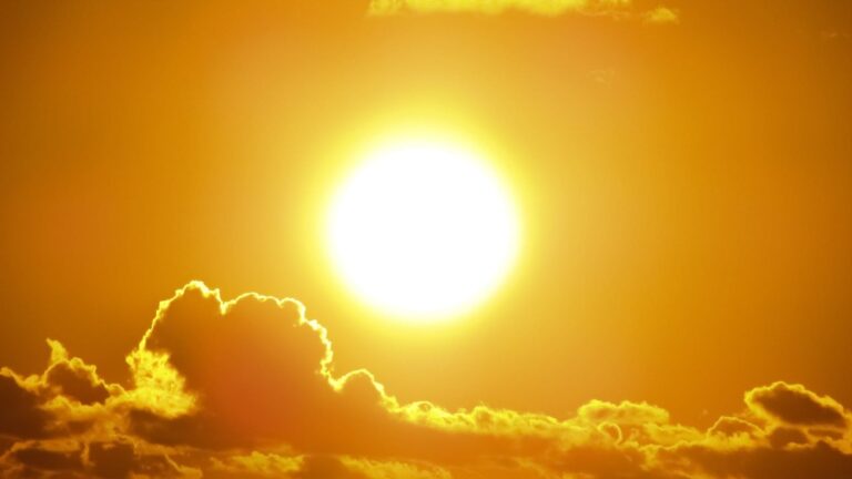 El verano no se rinde en Neuquén y se extiende acompañado de vientos