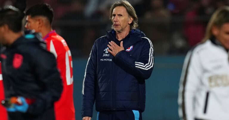 Chile y Gareca quedaron en la zona Roja con el empate ante Ecuador