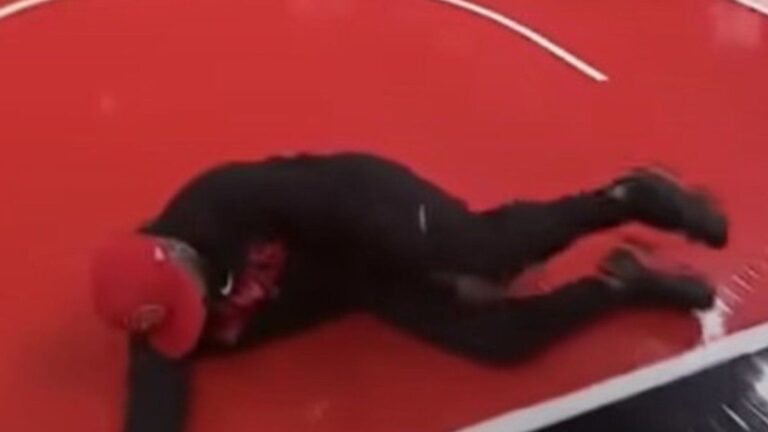 Video: se lesionó en pleno concurso en la NBA y dejó en shock a la presentadora