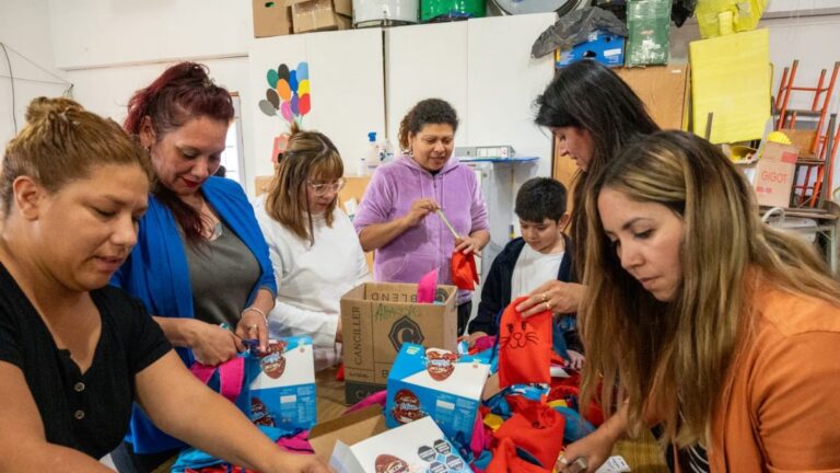 Se entregaron más de 600 bolsitas de Pascuas en los CPB