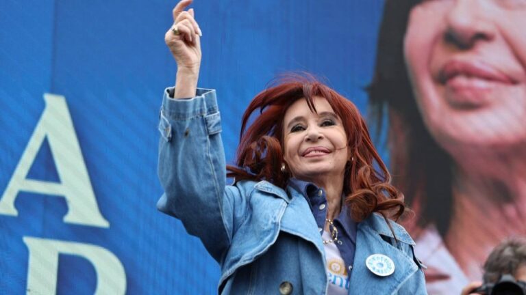 Cristina Kirchner alertó sobre la insostenibilidad del actual sistema financiero