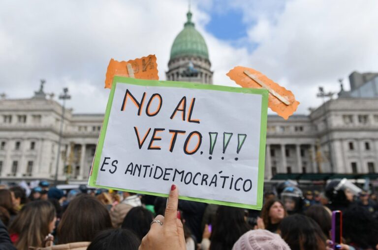 Jubilaciones y discapacidad: el Gobierno evaluará acudir a la Corte si el Congreso rechaza los vetos