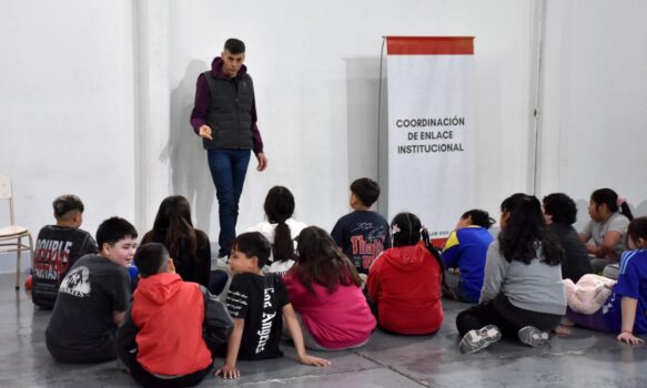 Más de 200 estudiantes de Trelew ya aprendieron técnicas de RCP en la escuela