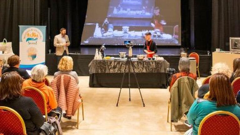 Clase de cocina con amor y sin gluten en el Centro Cultural Rada Tilly