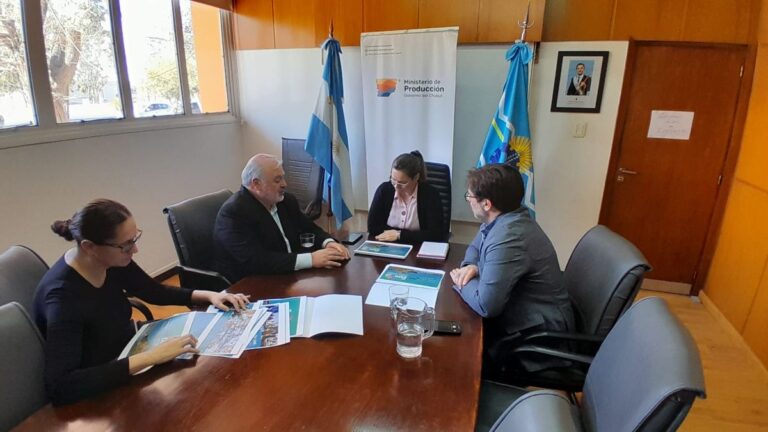 Comodoro Conocimiento presentó la 11ª Expo Industrial al Ministerio de la Producción