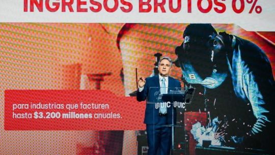 Llaryora anunció 0 Ingresos Brutos para las Pymes: «Córdoba tiene la Ley de Promoción Industrial más fuerte de la Argentina»