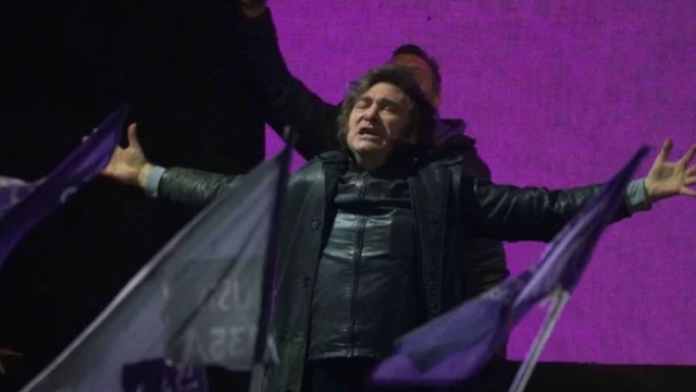 Internas libertarias: Milei, Bullrich y Pareja en crisis tras el acto en Moreno y la presencia de barrabravas