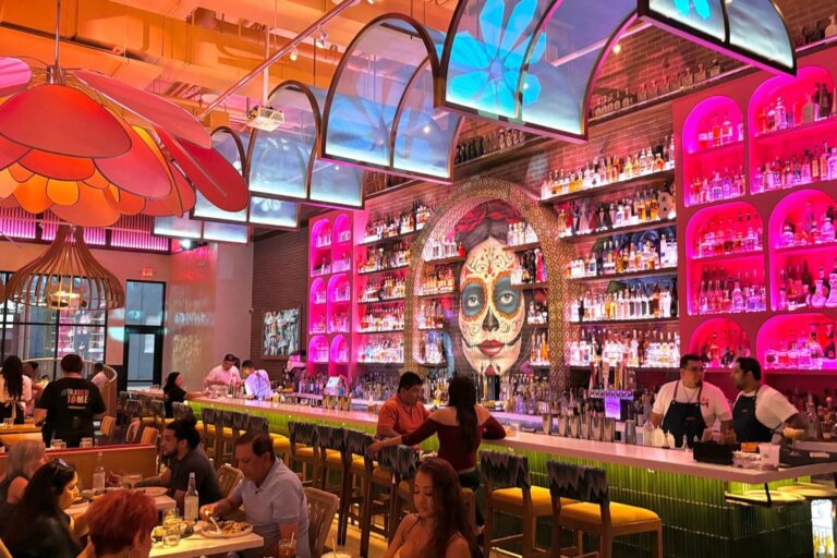 El popular restaurante mexicano con 1000 tequilas que abrirá nuevas sucursales en Nueva Jersey