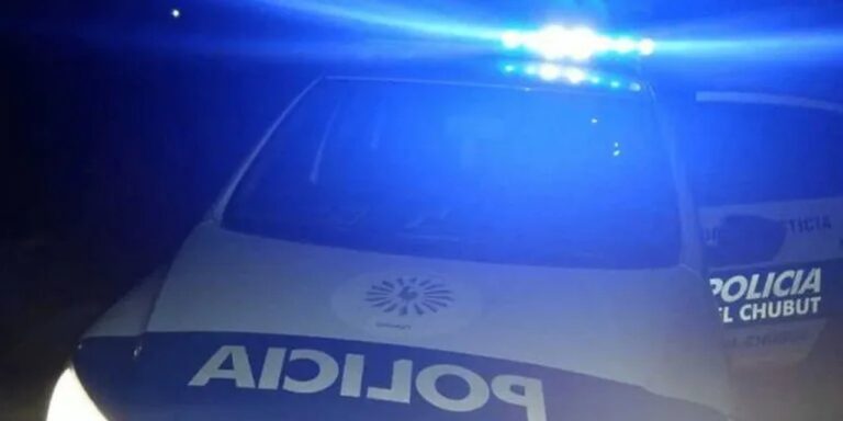 Dos hombres entraron armados en una casa de Trelew y golpearon a los dueños