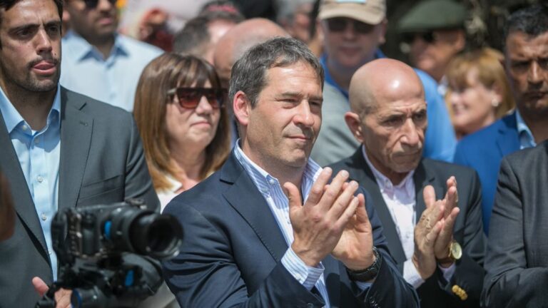 Luque: «El retiro de YPF le pega fuerte a la ciudad»