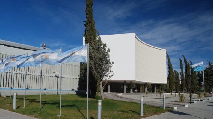 Presupuesto 2026: Chubut prevé gastos por $3,3 billones