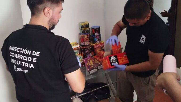 Operativo en Cipolletti: retiraron de circulación pirotecnia ilegal almacenada en una vivienda
