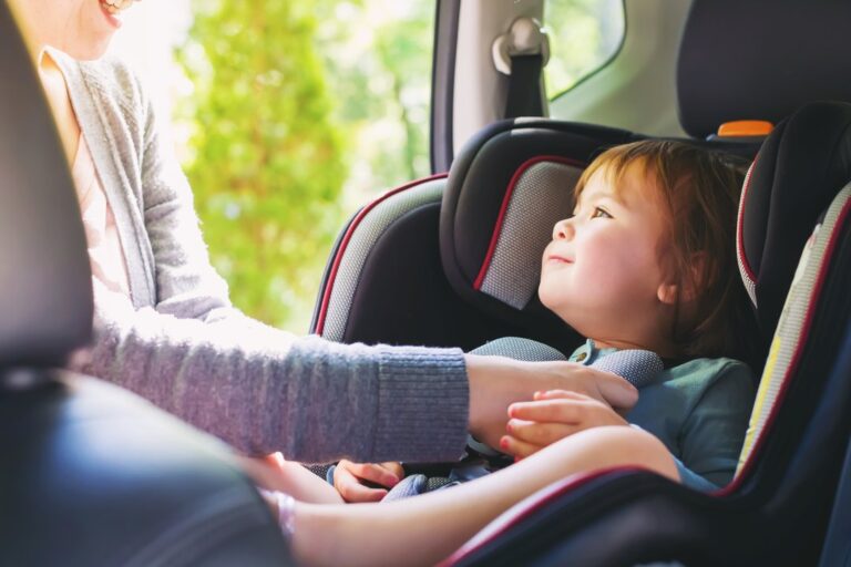 Vacaciones 2026: todas las recomendaciones para viajar seguros con los niños