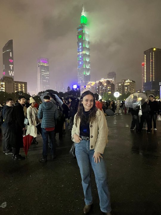 Año Nuevo al otro lado del mundo: la chubutense que celebró con empanadas y fernet en Taiwán