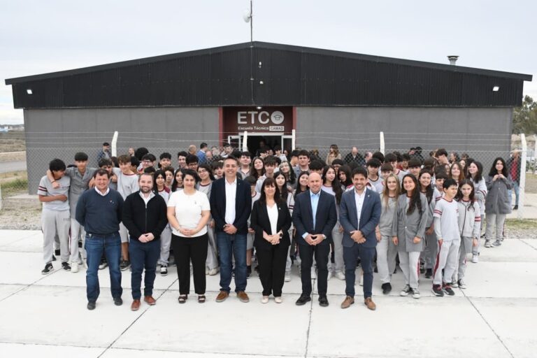 La escuela de la CAMAD inició las obras de su SUM