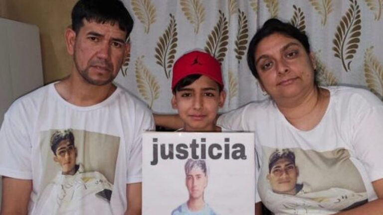 El padre de Ariel Cardozo reclamó la detención de dos prófugos