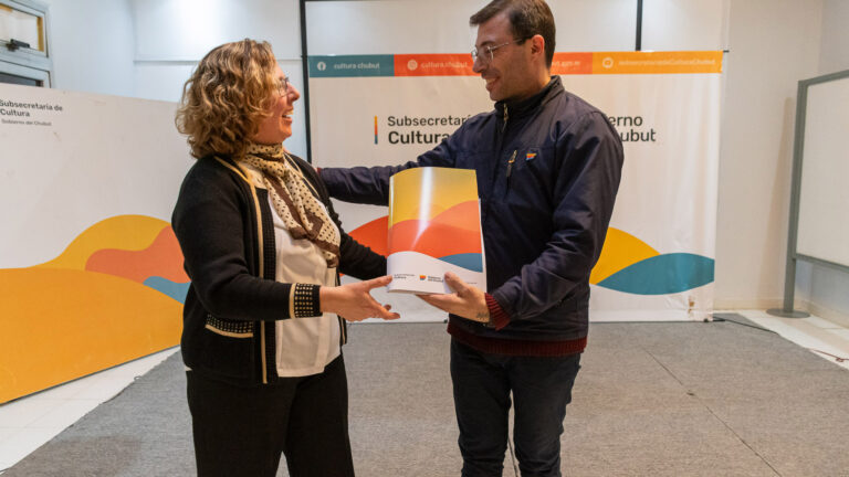 Distribuirán en las escuelas  el repertorio coral chubutense