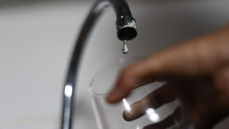 Adelantaron el corte programado de agua en la zona norte de Comodoro: será por 24 horas