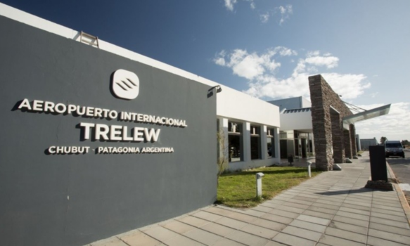 Finalizaron las obras de reparación en la plataforma del Aeropuerto de Trelew y ya está operativa la posición 1