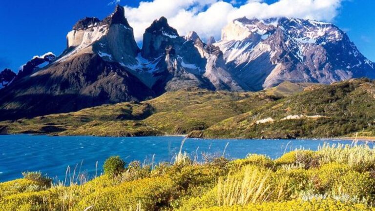 Multaron y expulsaron a un turista israelí por fumar en el Parque Nacional Torres del Paine de Chile