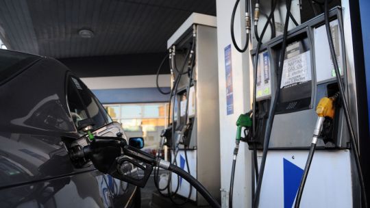 Nafta y gasoil: descuentos en la carga de combustibles del 10% al 30% en febrero de 2026