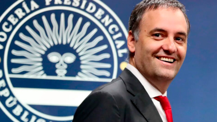 Adorni asume como director de YPF por el Estado Nacional