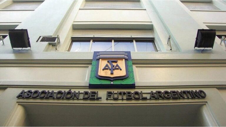 AFA tendrá reunión de Comité Ejecutivo y podría levantarse el paro del fútbol del fin de semana