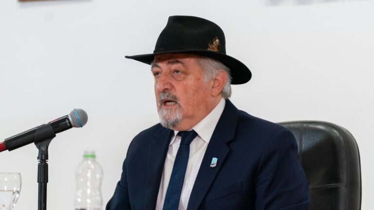 El intendente de Comodoro pidió un debate sobre la minería