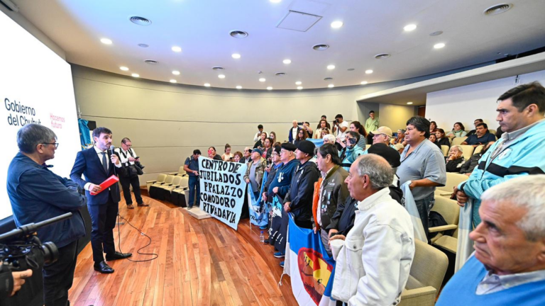 Jubilados acompañan demanda por la deuda previsional de Nación