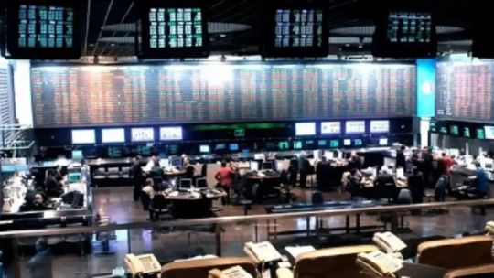 Tensión en Medio Oriente y mercados: Siempre que hay incertidumbre global, los activos argentinos lo sienten