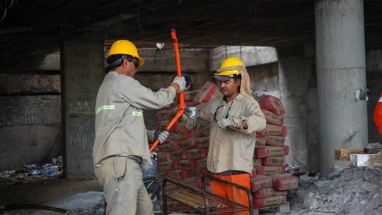 La Provincia construye un muro de 250 metros para cerrar La Mole tras el desalojo de 19 personas