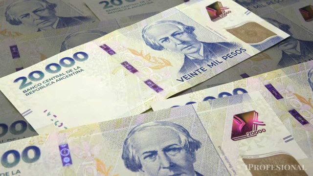 El Gobierno registró otro mes de superávit financiero menos recaudación y recorte en el gasto