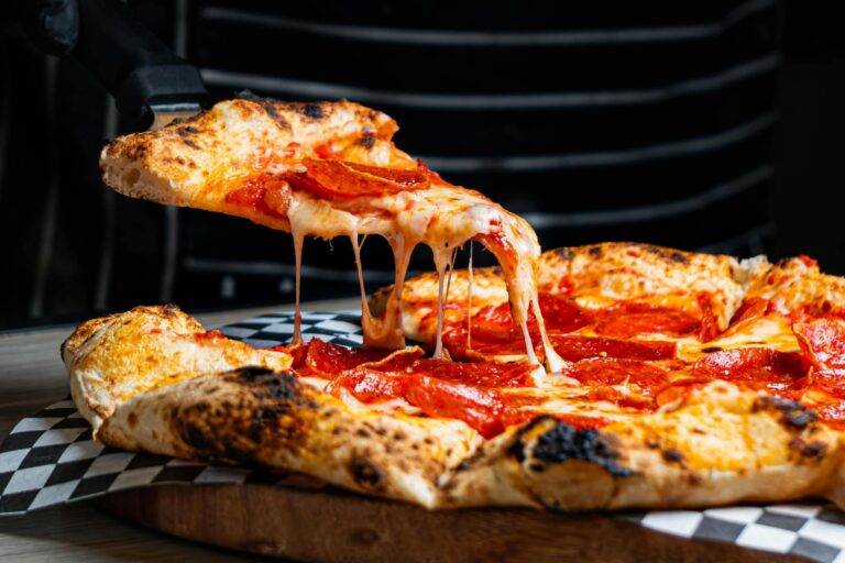 Sin horno y sin microondas: así se recalienta la pizza sin que pierda crocantez