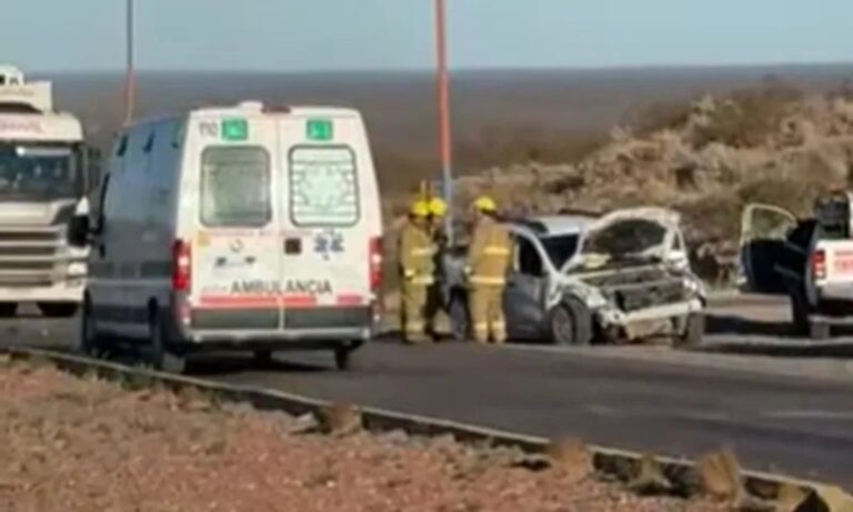 Vehículos dañados tras accidente en Ruta 151, acceso norte a Catriel
