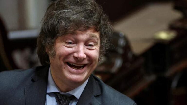 Presidente Javier Milei durante un discurso sobre política económica.