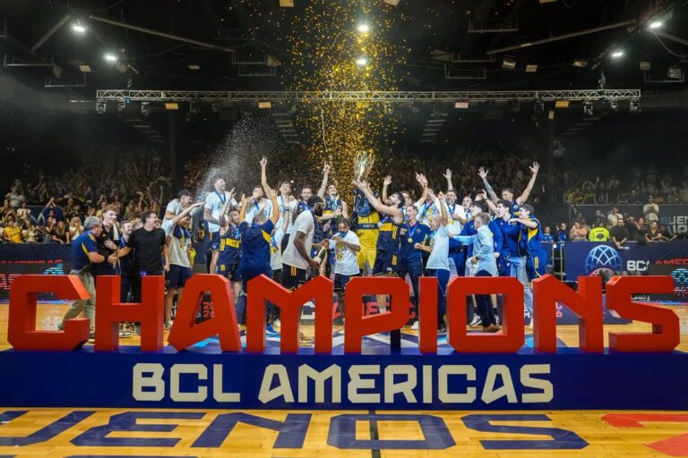 Celebración de Boca Juniors tras ganar la Basketball Champions League Americas.