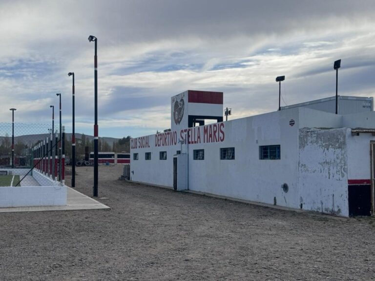 Fachada del Club Stella Maris en Comodoro Rivadavia, Chubut