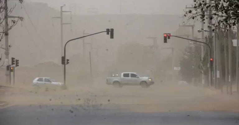 Mapa del Servicio Meteorológico Nacional mostrando las zonas de Chubut bajo alerta amarilla por viento y lluvia.