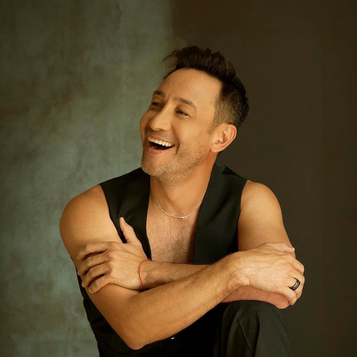 Luciano Pereyra durante una presentación en vivo de su gira 