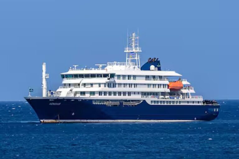 Crucero de expedición MV Hondius en el océano Atlántico, involucrado en brote de hantavirus
