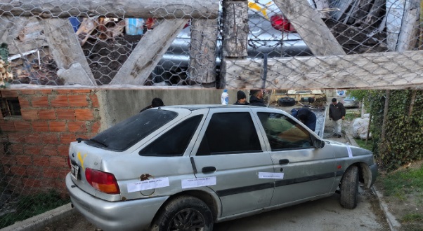 Vehículo Ford Escort recuperado por la Policía del Chubut en Esquel