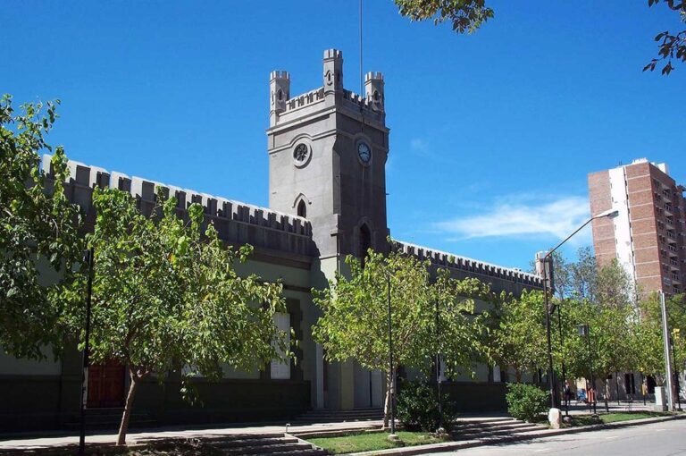 Edificio del gobierno de Neuquén