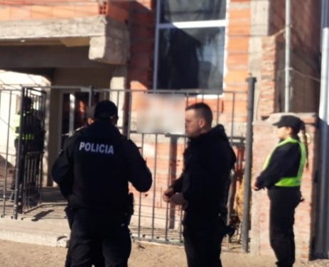 Allanamiento policial en Playa Unión, Chubut