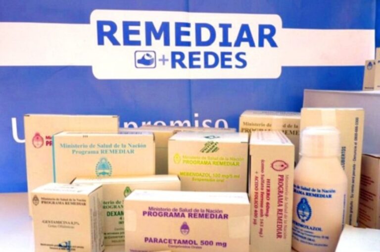 Médicos en jornada de salud comunitaria en Comodoro Rivadavia