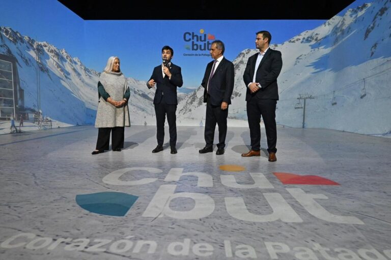 Presentación de la Temporada de Invierno 2026 en Chubut con autoridades provinciales y nacionales
