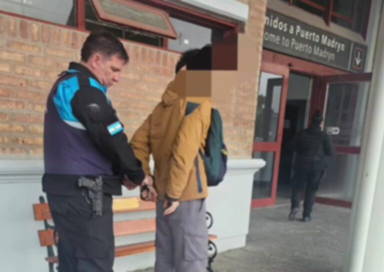 Terminal de ómnibus de Puerto Madryn donde fue detenido el sospechoso